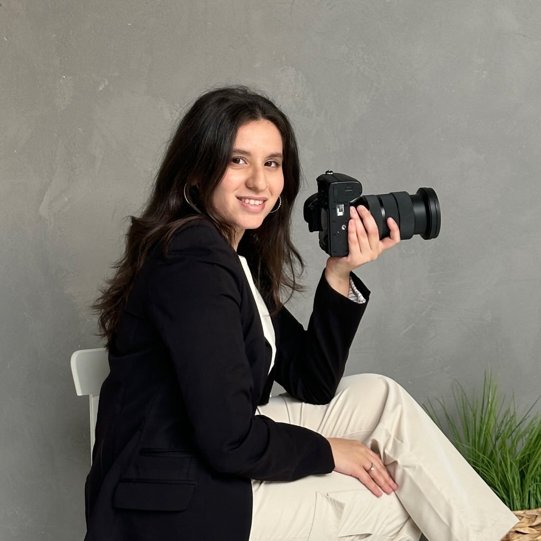 Namra - Wedding Photographer